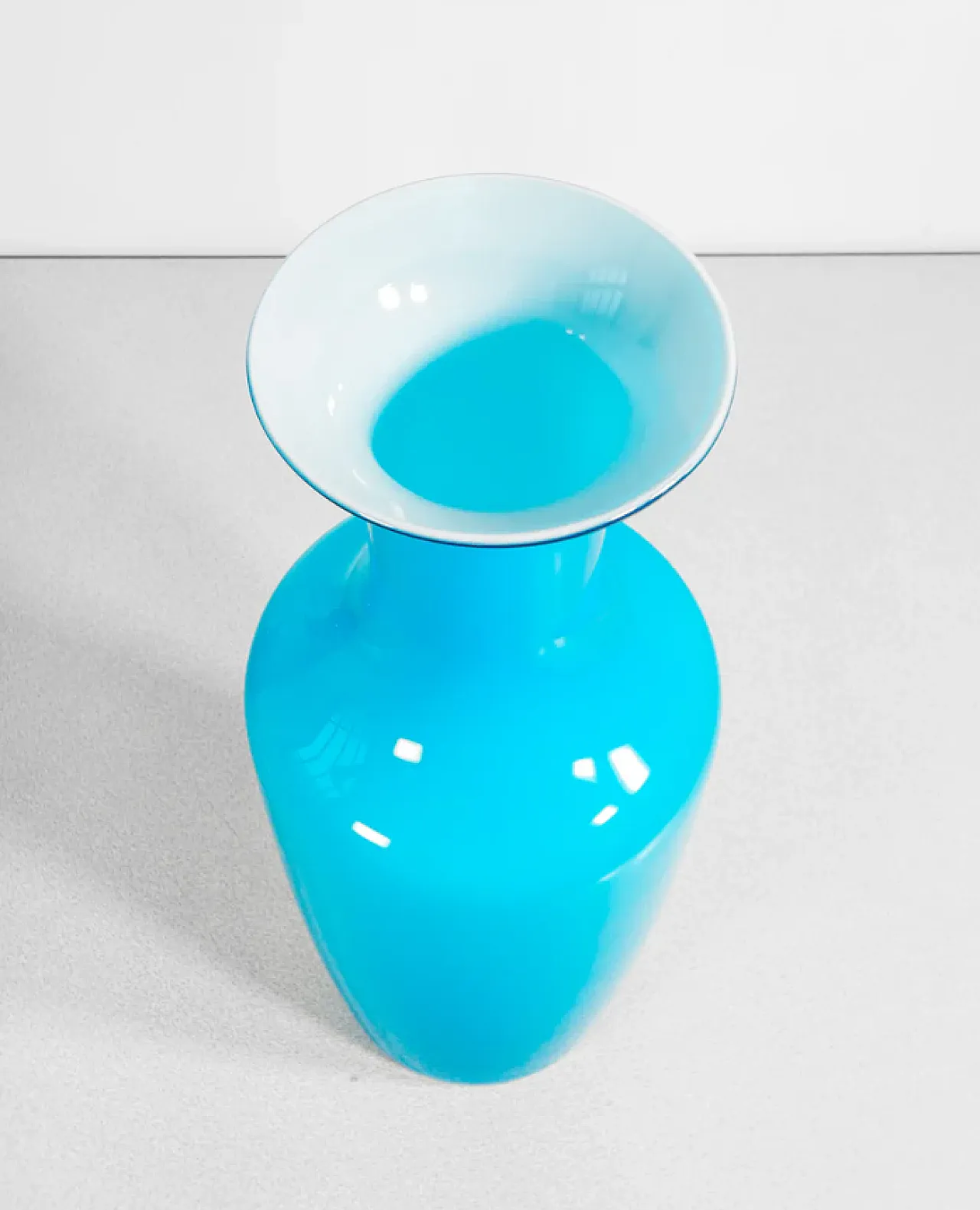 Vaso in vetro soffiato di Carlo Scarpa per Venini, anni '90 3