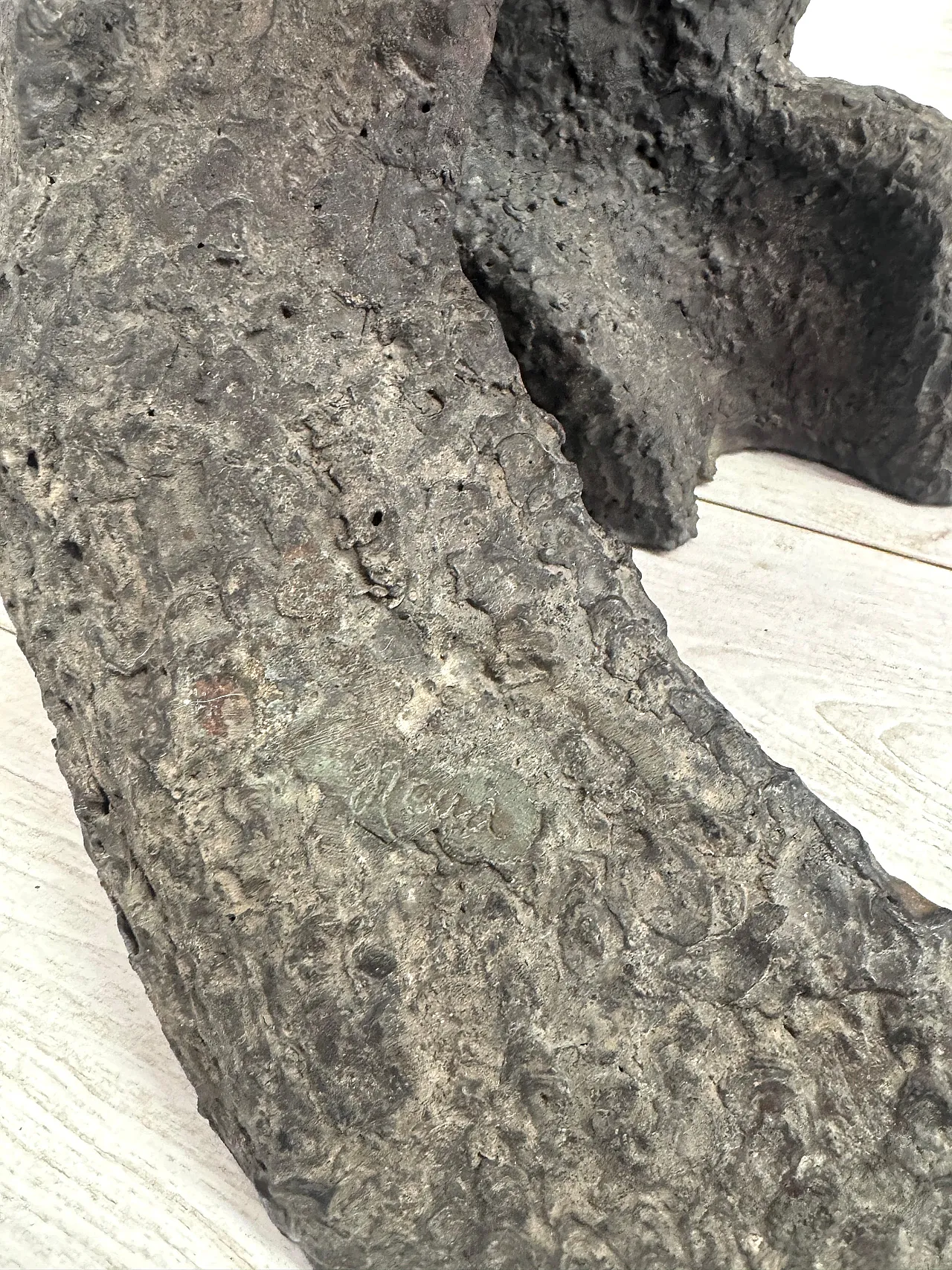 Tavolo in bronzo a forma di albero, anni '70 10