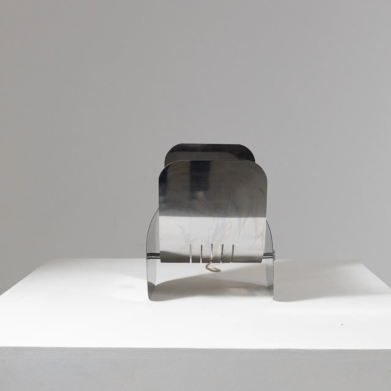 Chrome table lamp, 1970s 7