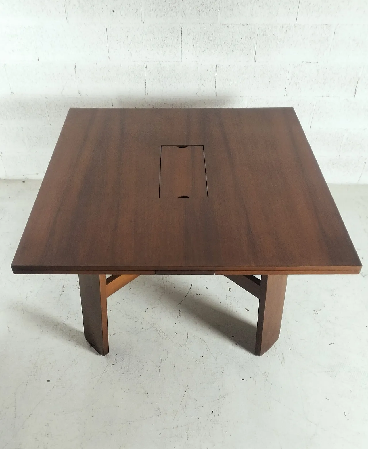 Extendable walnut dining table 612 mod. by S.Coppola for Bernini 60/70 6