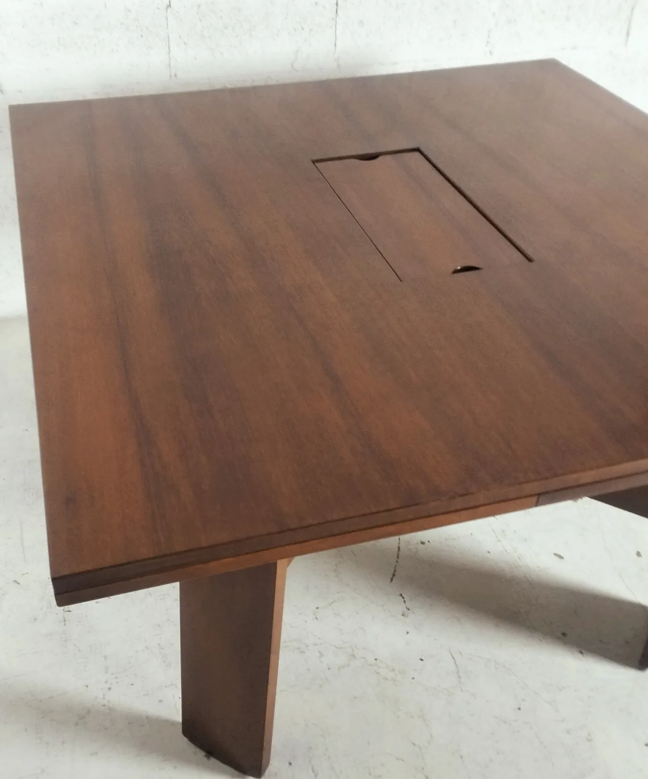 Extendable walnut dining table 612 mod. by S.Coppola for Bernini 60/70 7