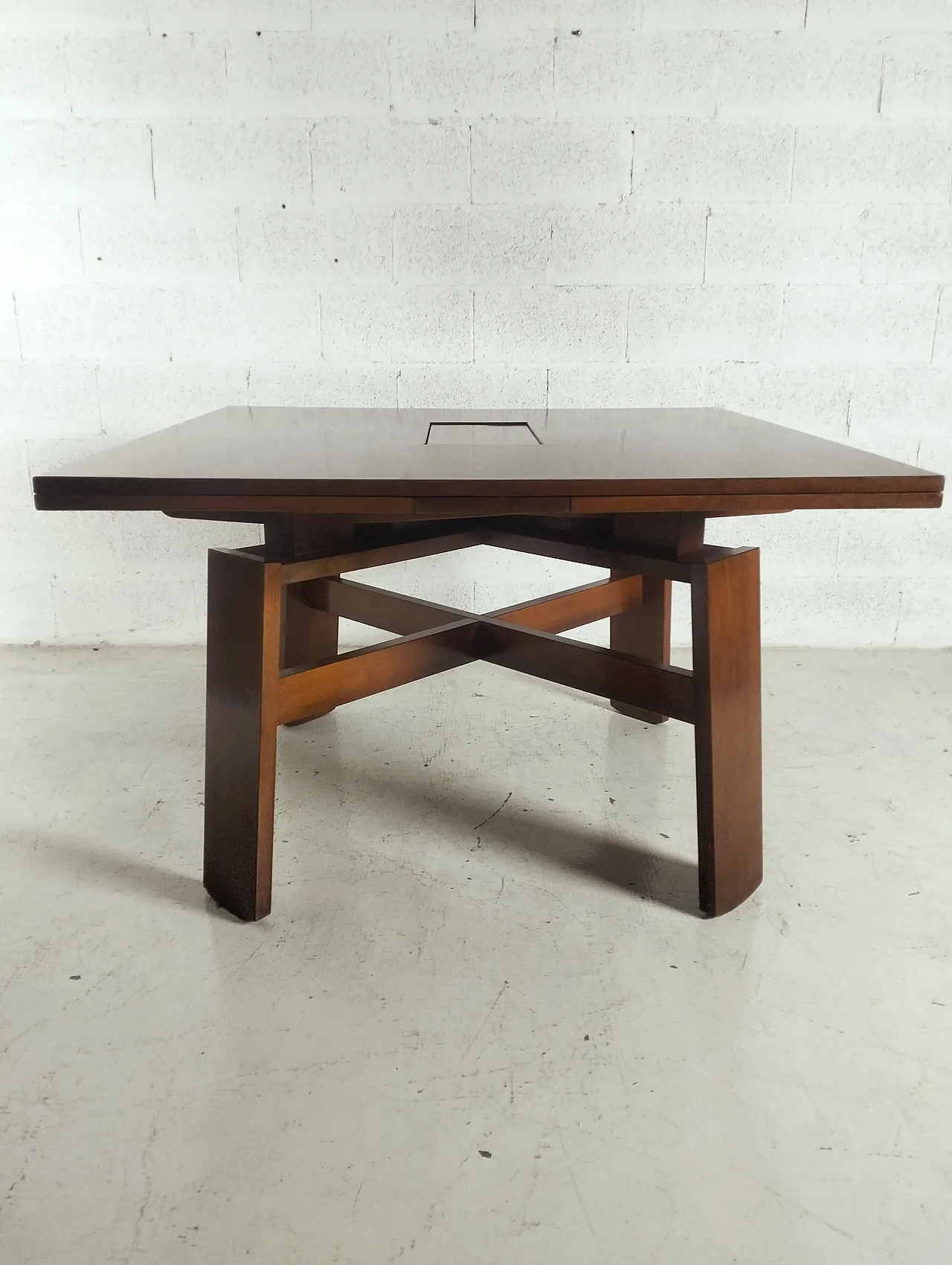 Extendable walnut dining table 612 mod. by S.Coppola for Bernini 60/70 13