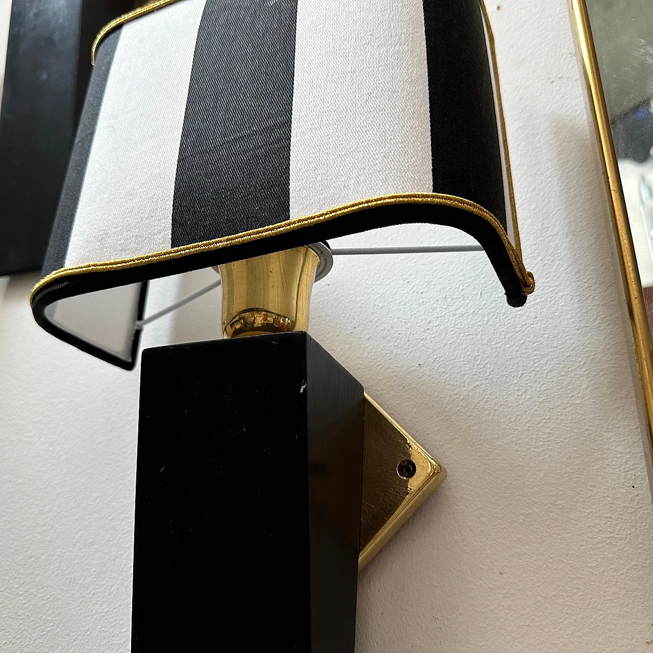 Lampada da parete in legno e ottone in stile Art Deco, anni '80 8