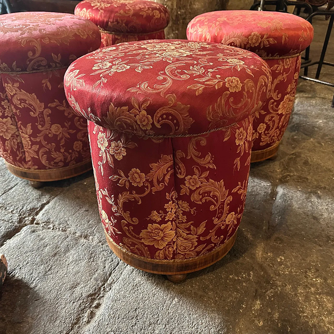 4 Pouf siciliani Luigi Filippo in tessuto, '800 3