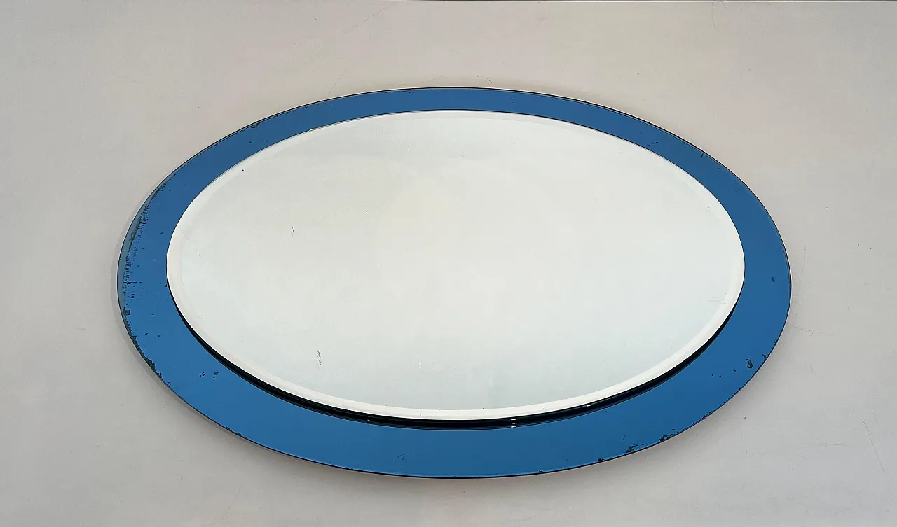 Specchio ovale con bordo bluastro di Fontana Arte, anni '70 3