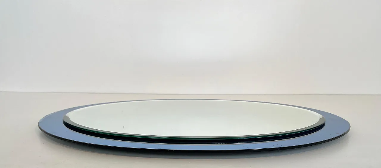 Specchio ovale con bordo bluastro di Fontana Arte, anni '70 10