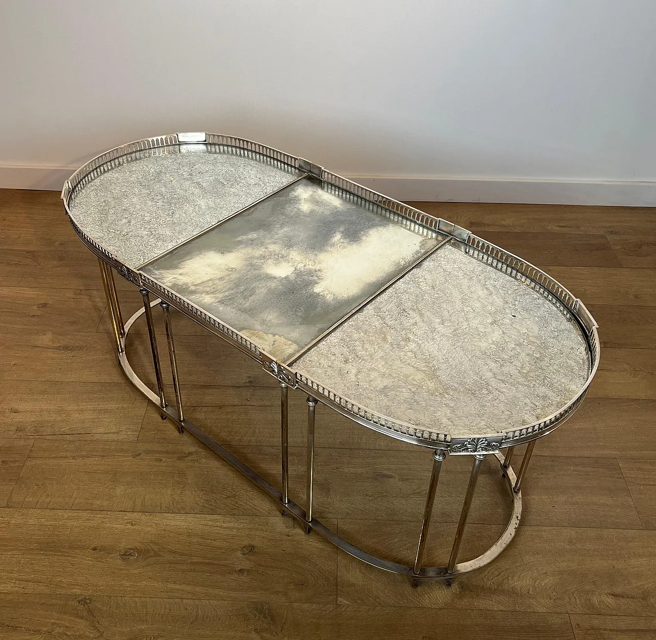 Tavolino placcato in argento con piani in Antique Mirror, anni '40 13