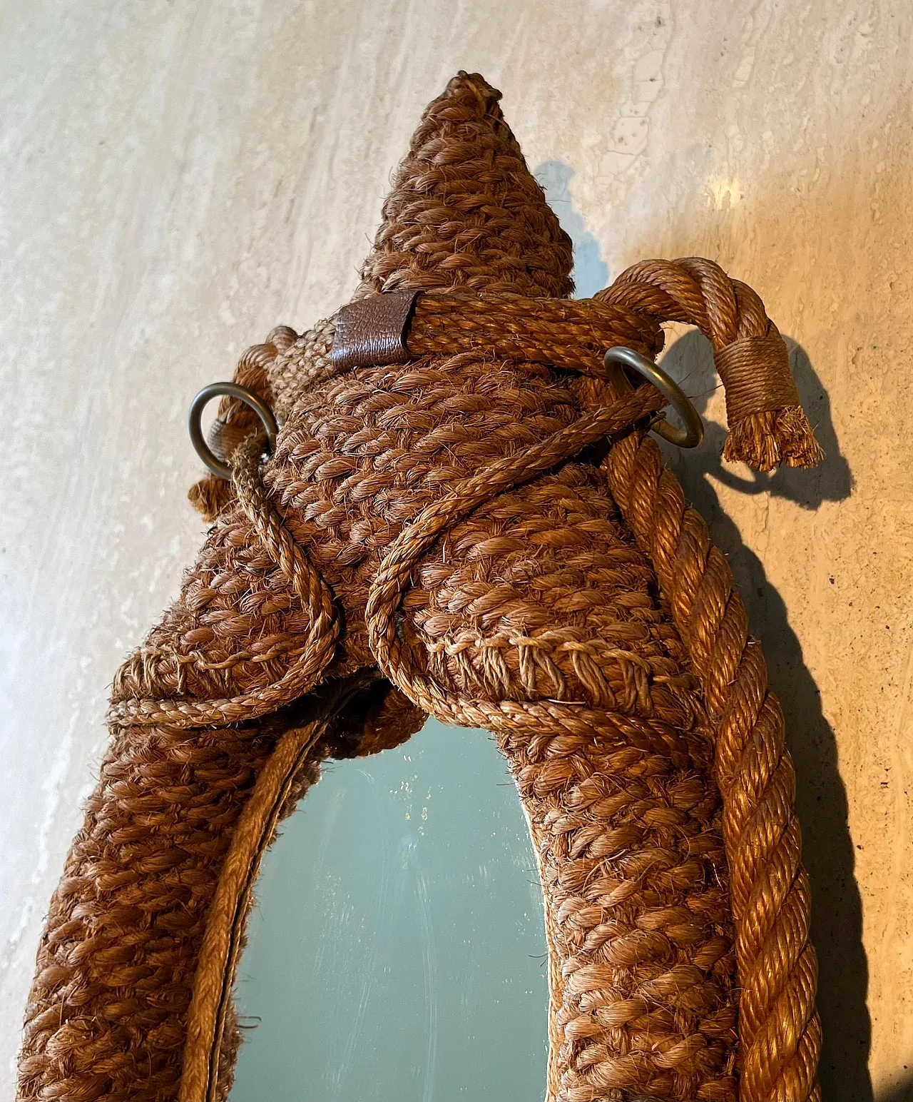 Specchio ovale in corda e pelle di Audoux Minet, anni '70 6
