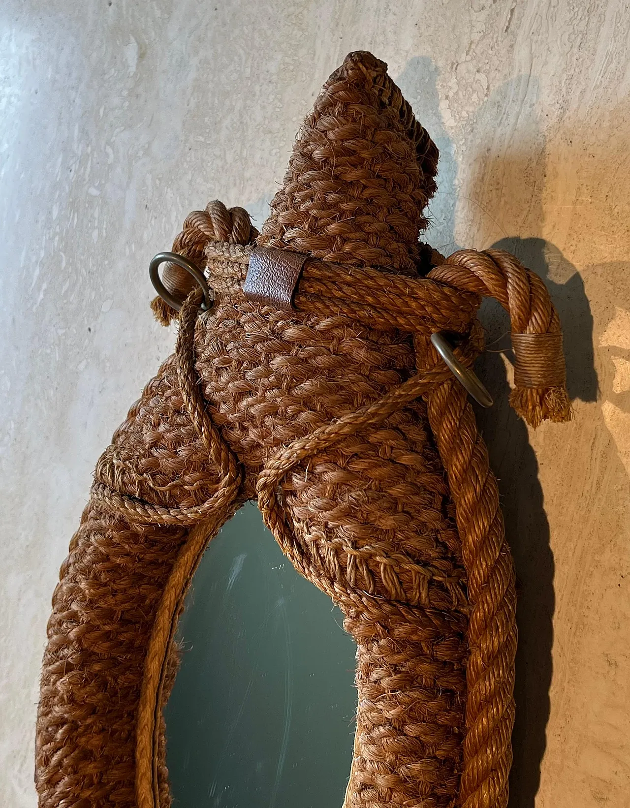 Specchio ovale in corda e pelle di Audoux Minet, anni '70 13