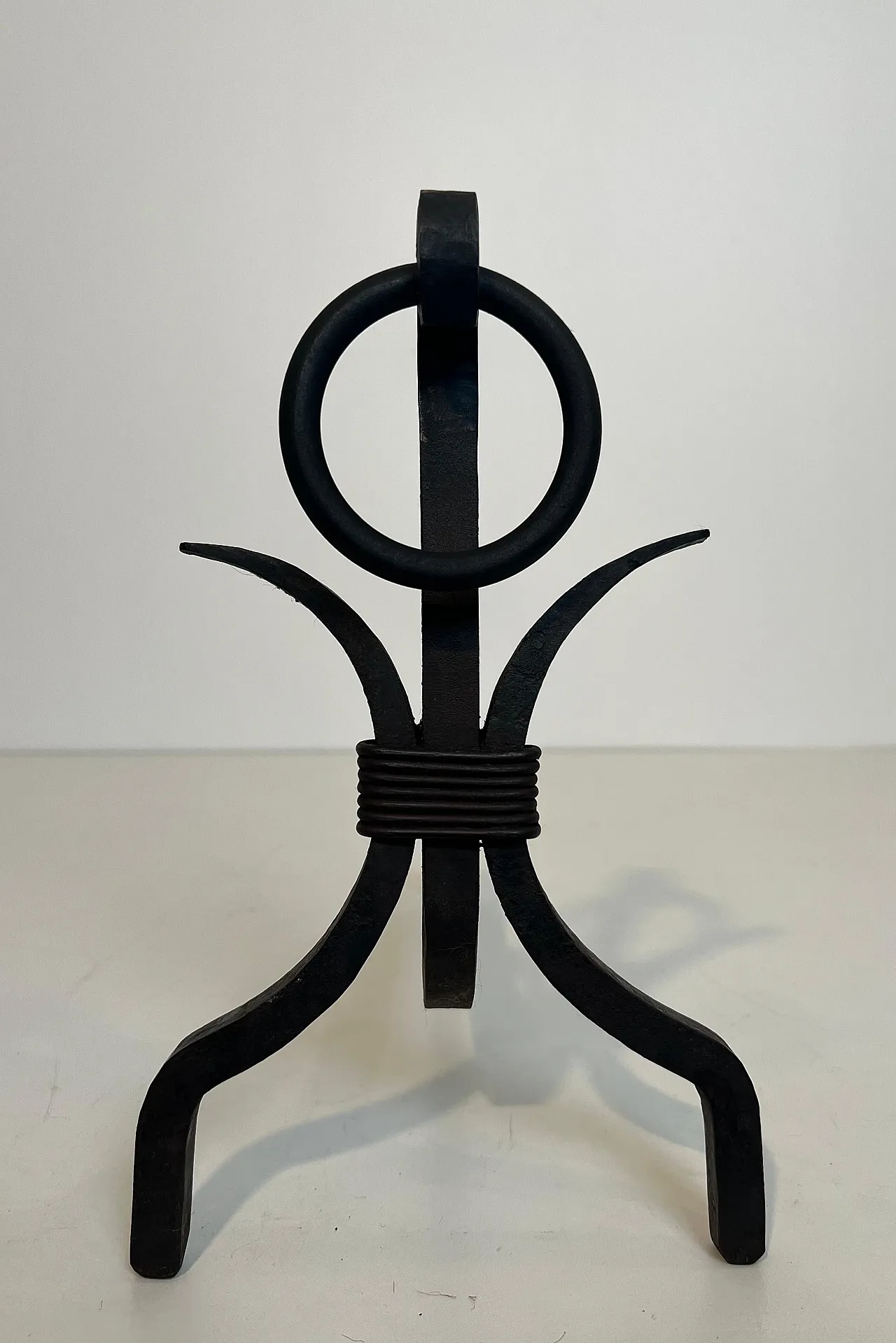 Coppia di androni modernisti in ferro battuto, anni '40 7