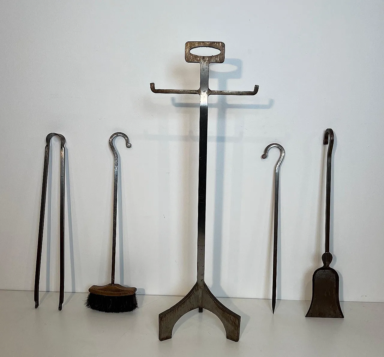 Modernist steel fireplace tools on stand, 1970s 7