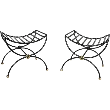 Coppia di sgabelli in ferro battuto e ottone curule, anni '50