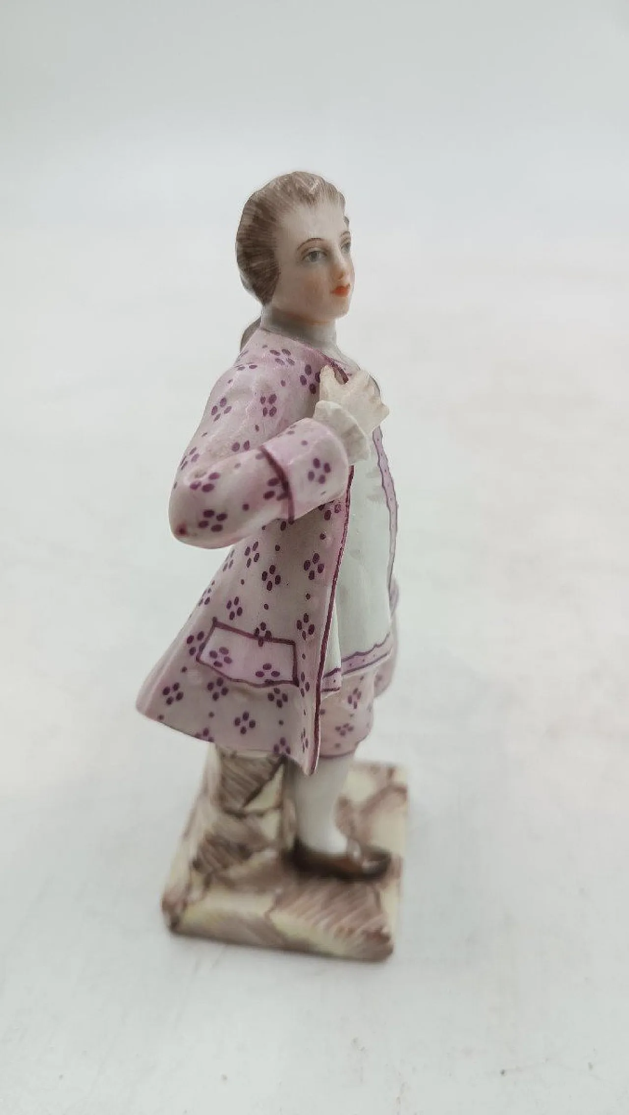 Ginori porcelain statue, Capodimonte Columbine series, 19th century 4