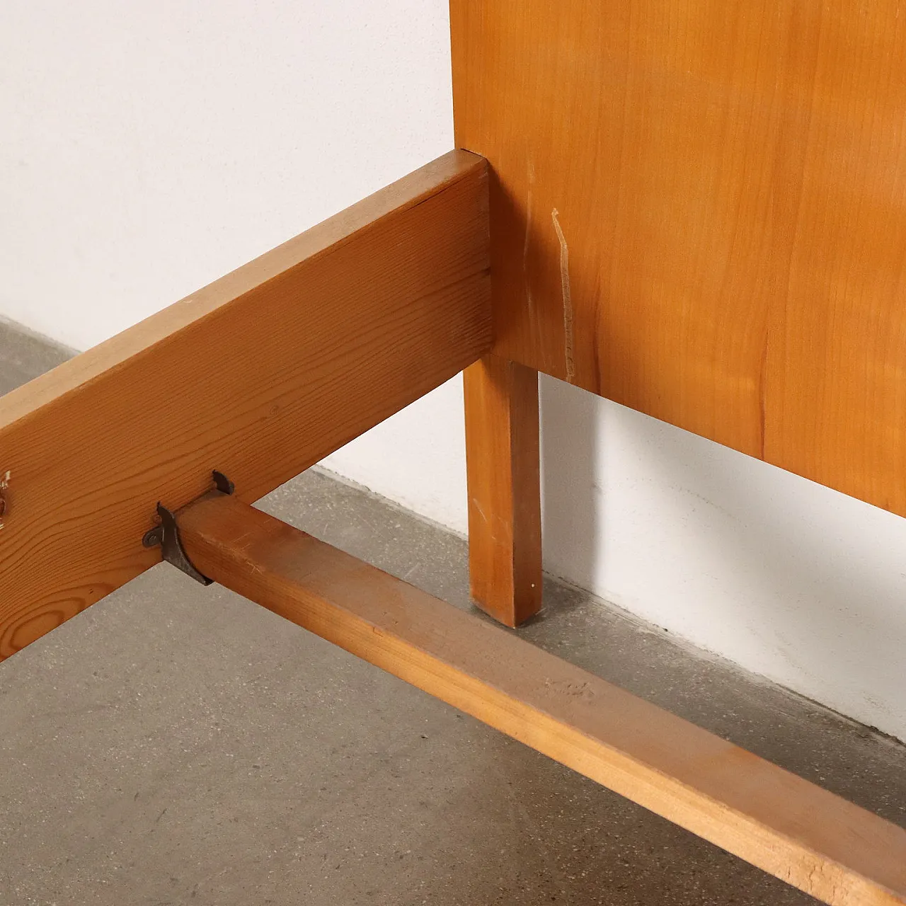 Maple single bed with shelf, 1950s 7