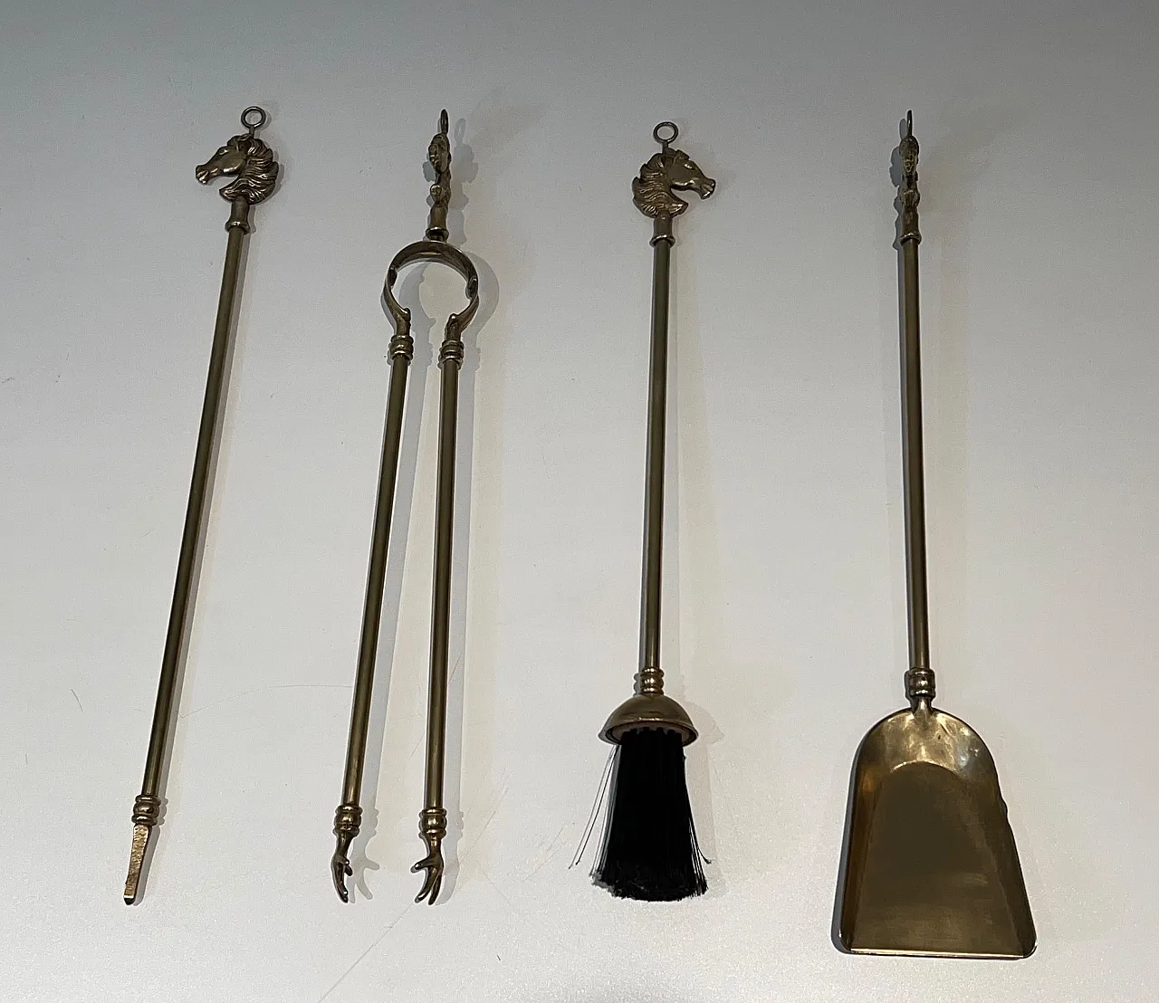 Attrezzi per caminetto in ottone a forma di testa di cavallo, anni '50 9