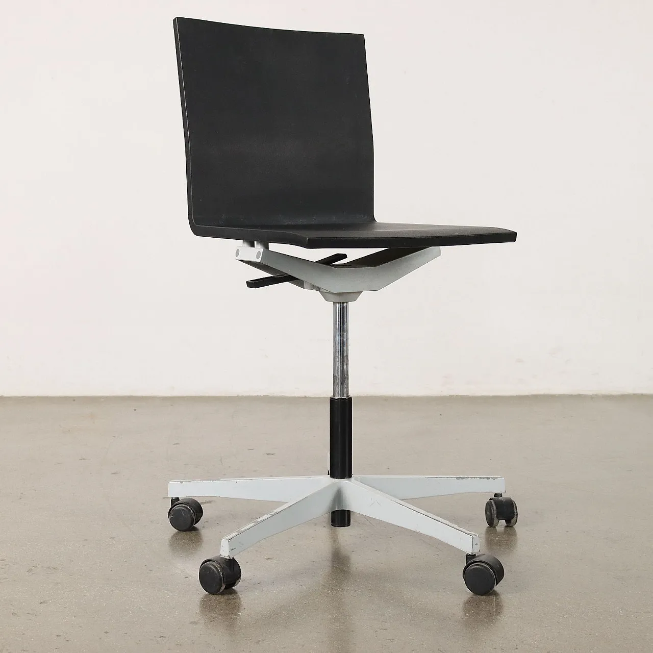 Chair 04 by Maarten Van Severen for Vitra, 2000s 3
