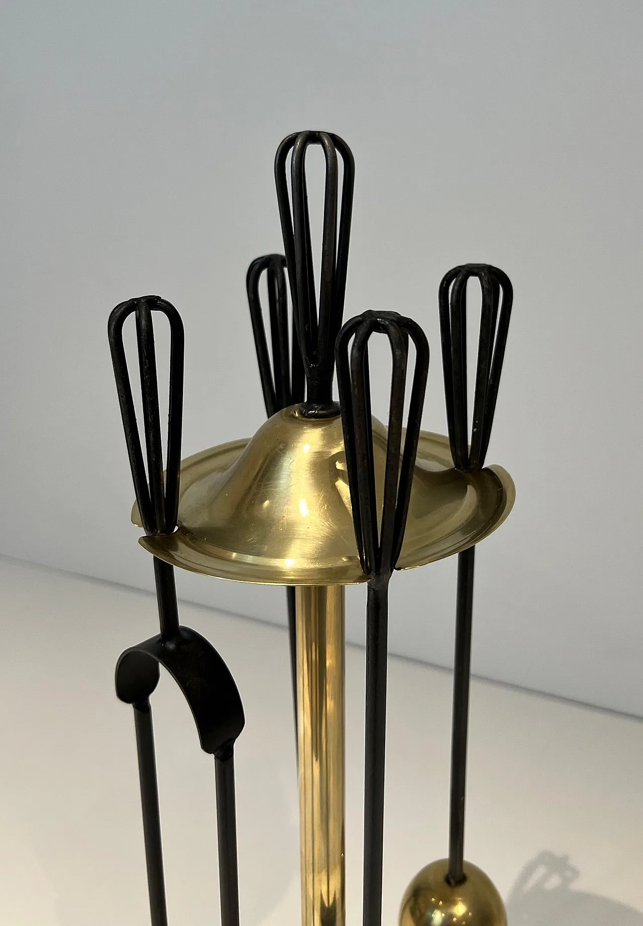 Lacquered metal and brass fireplace tools, 1970s 3