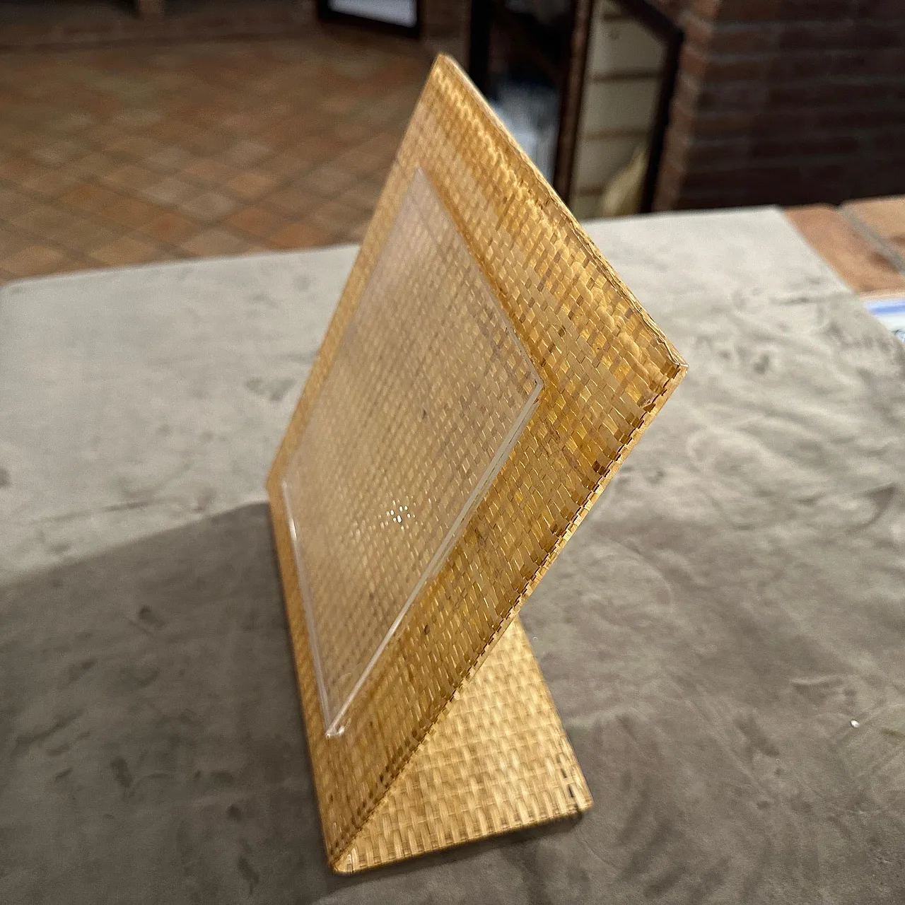 Cornice in vimini e plexiglass di Christian Dior Home Style, anni '70 6