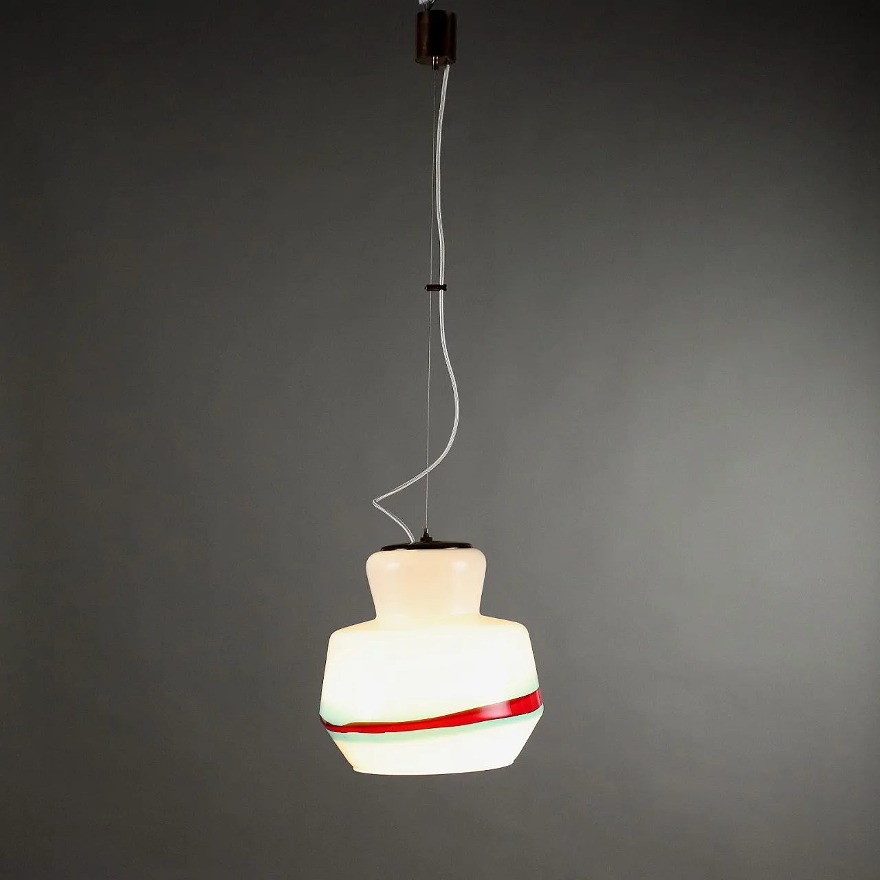 Lampada da soffitto in vetro lattimo e ottone, anni '60 1