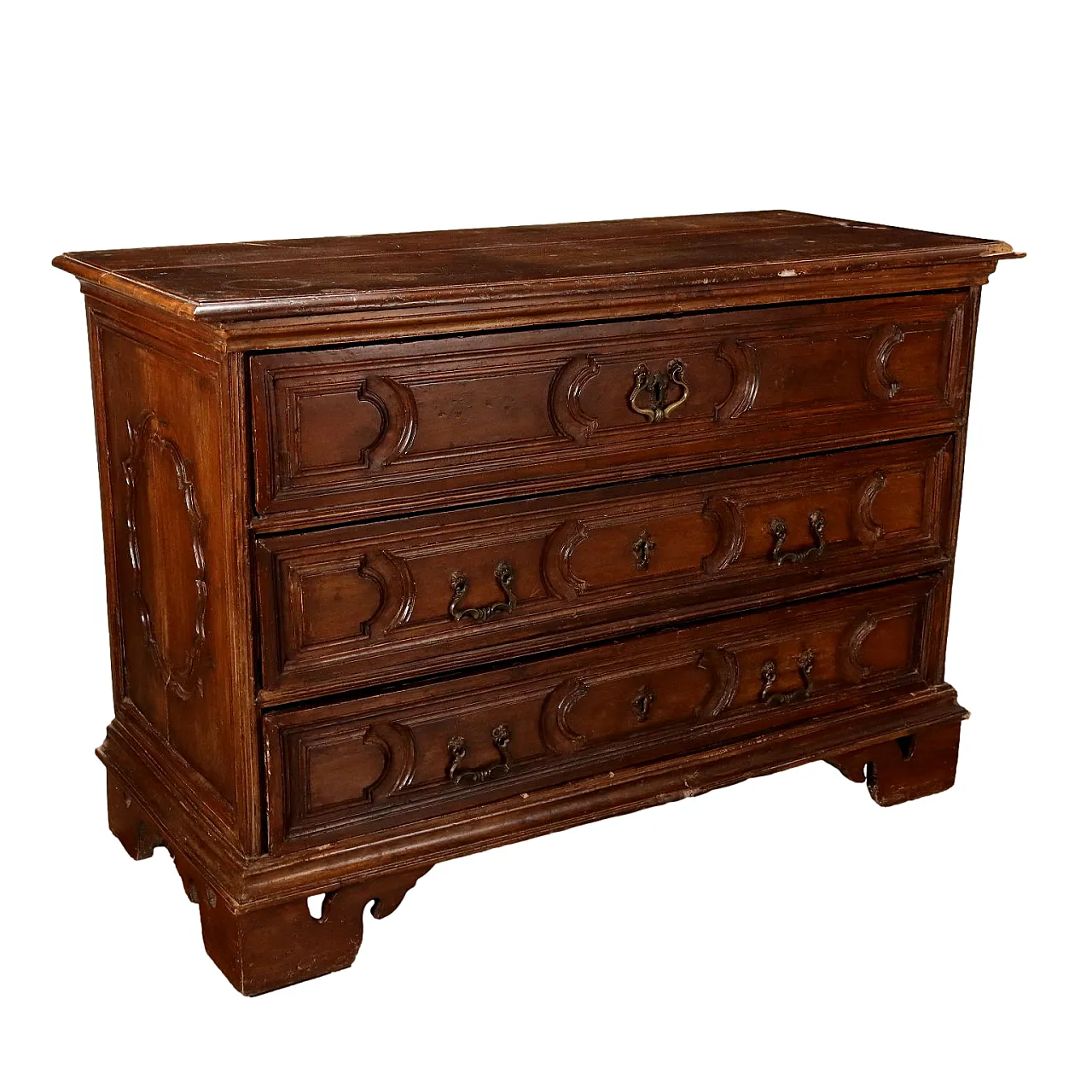 Walnut & poplar dresser with carved shelf feet & panels, 18th century 1