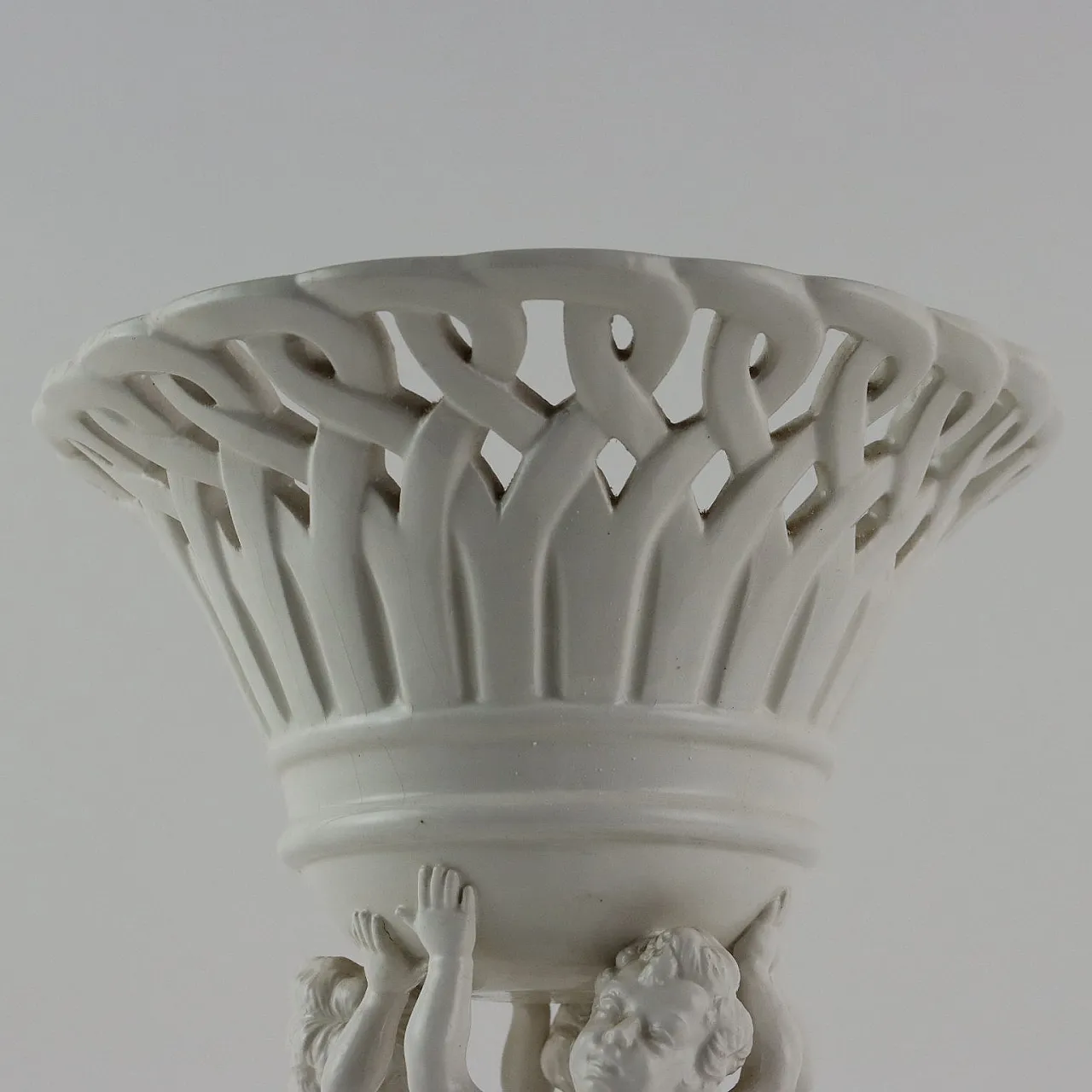 Centrotavola in ceramica bianca, '900 5