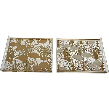 Coppia di vassoi in lucite e ottone con uccelli dorati, anni '70