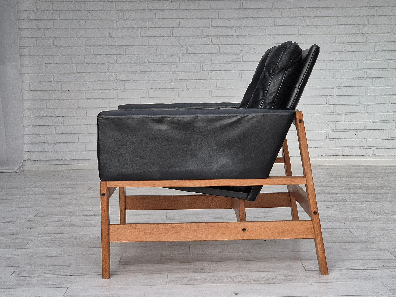 Danish lounge chair in leather, 60s, 13