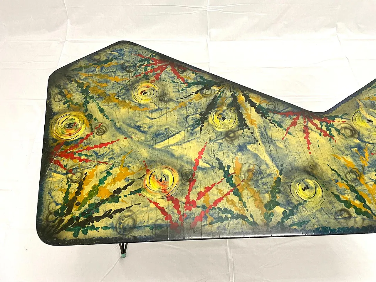 Tavolino con decorazioni, anni ’50 3