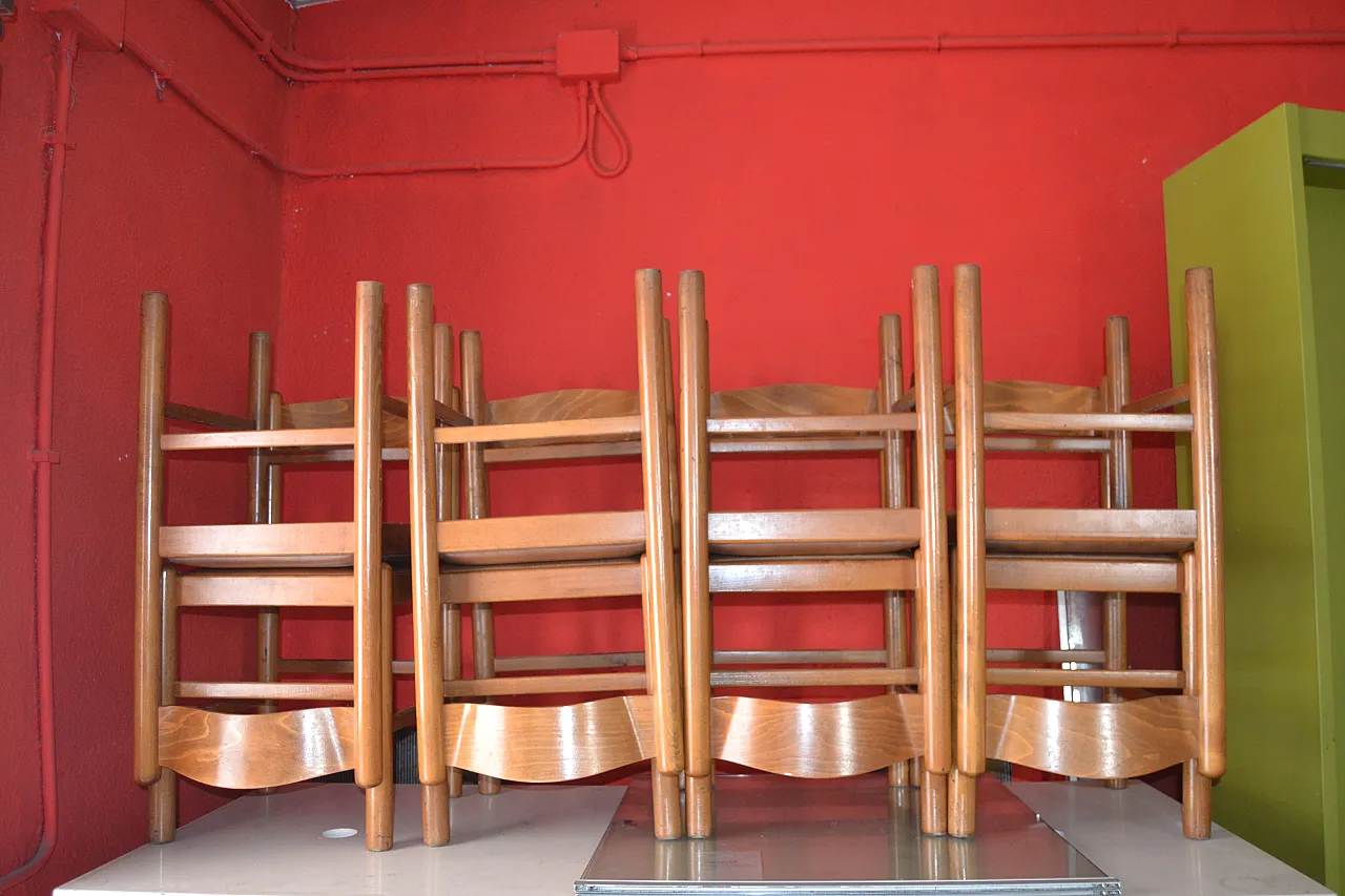 8 sedie in legno, anni '80 6