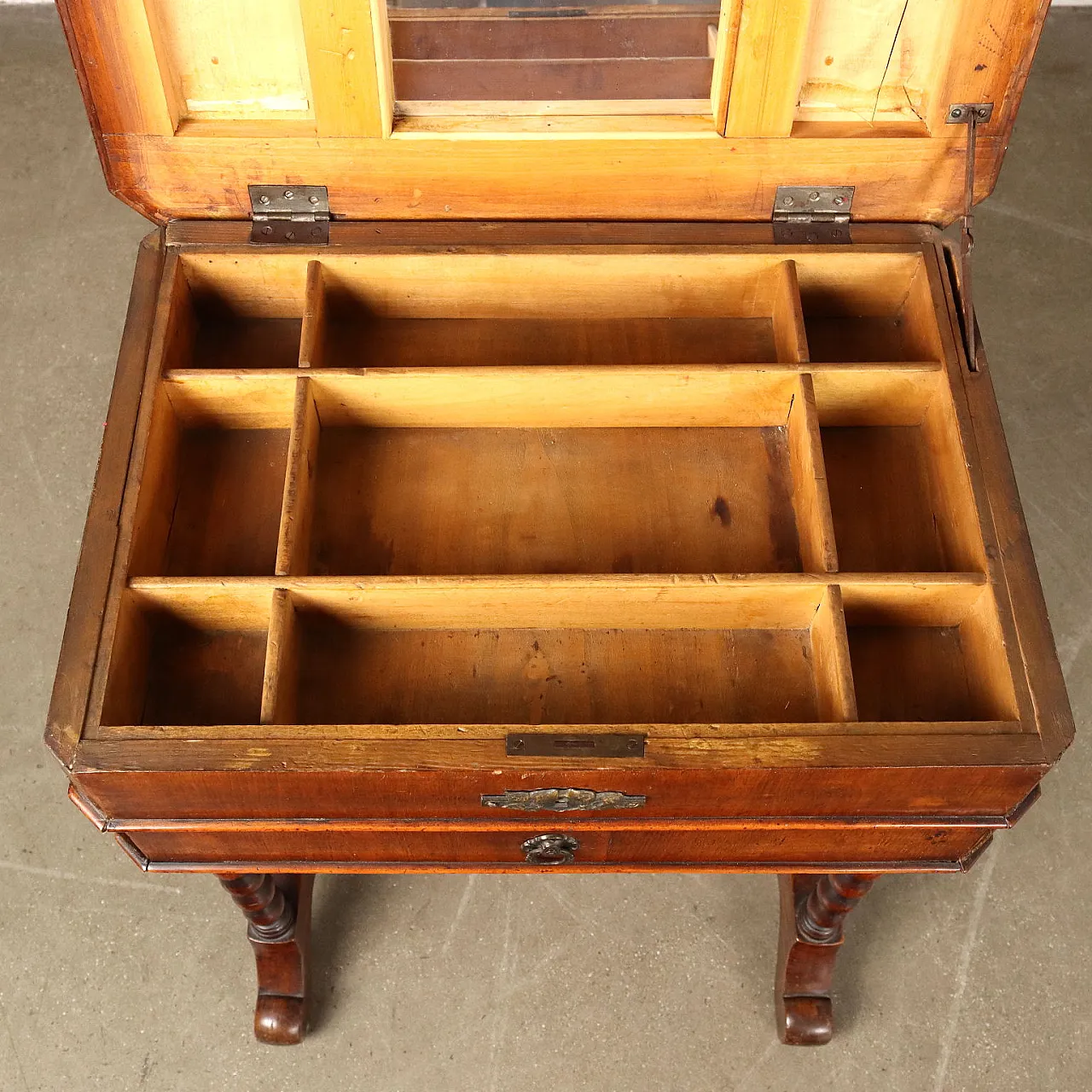 Umbertine working table in walnut & poplar with mirror, 19th century 5