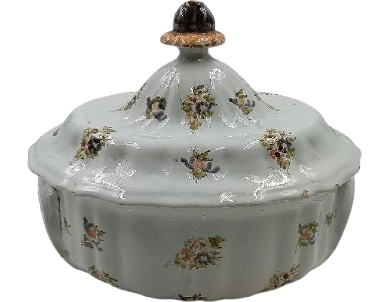 Zuppiera in maiolica decorata con motivi floreali, metà '700 12