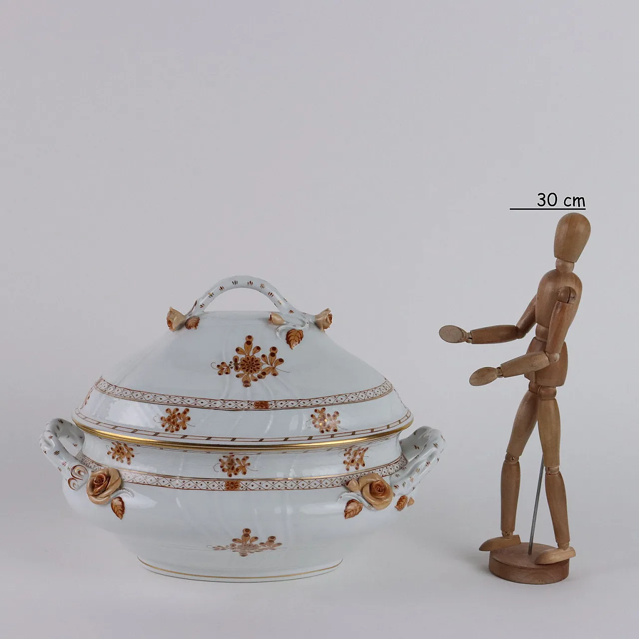 Tureen porcelain by Herend Hungary, 20th century 2