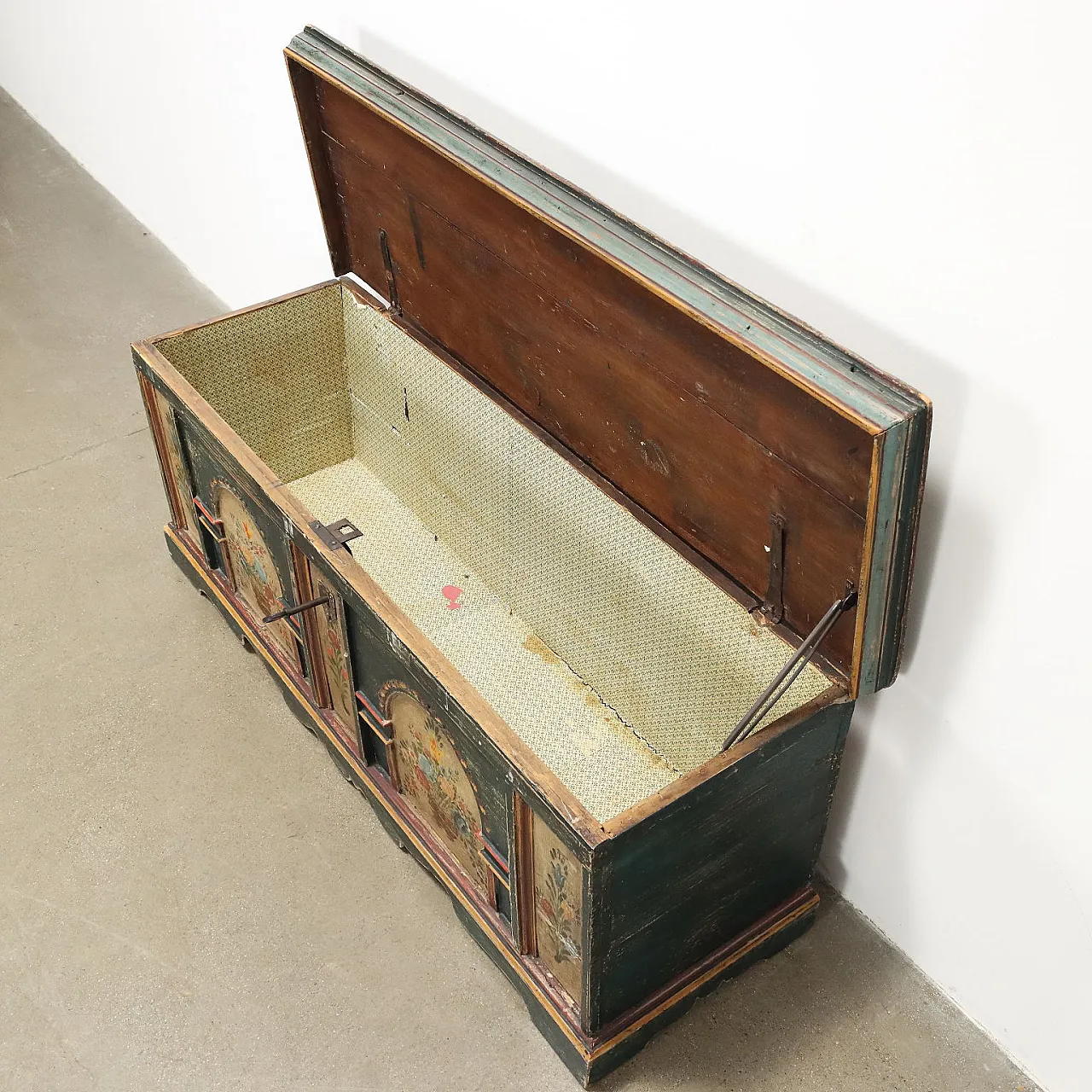 Cassapanca dipinta in legno, '900 3