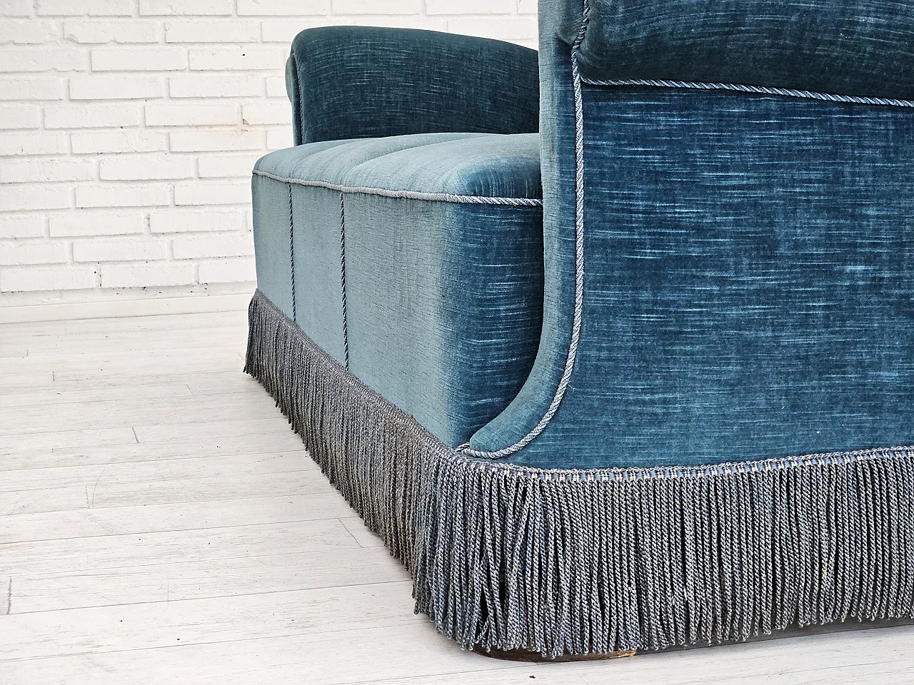 Danish 3-seater sofa in velour, 1960s 18