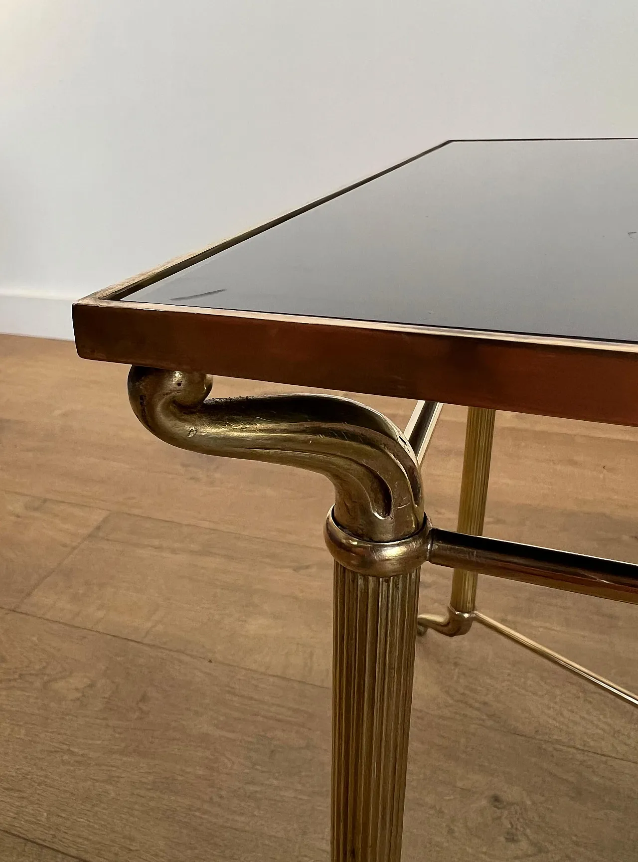 Tavolino in ottone con piano in vetro laccato nero, anni '40 15