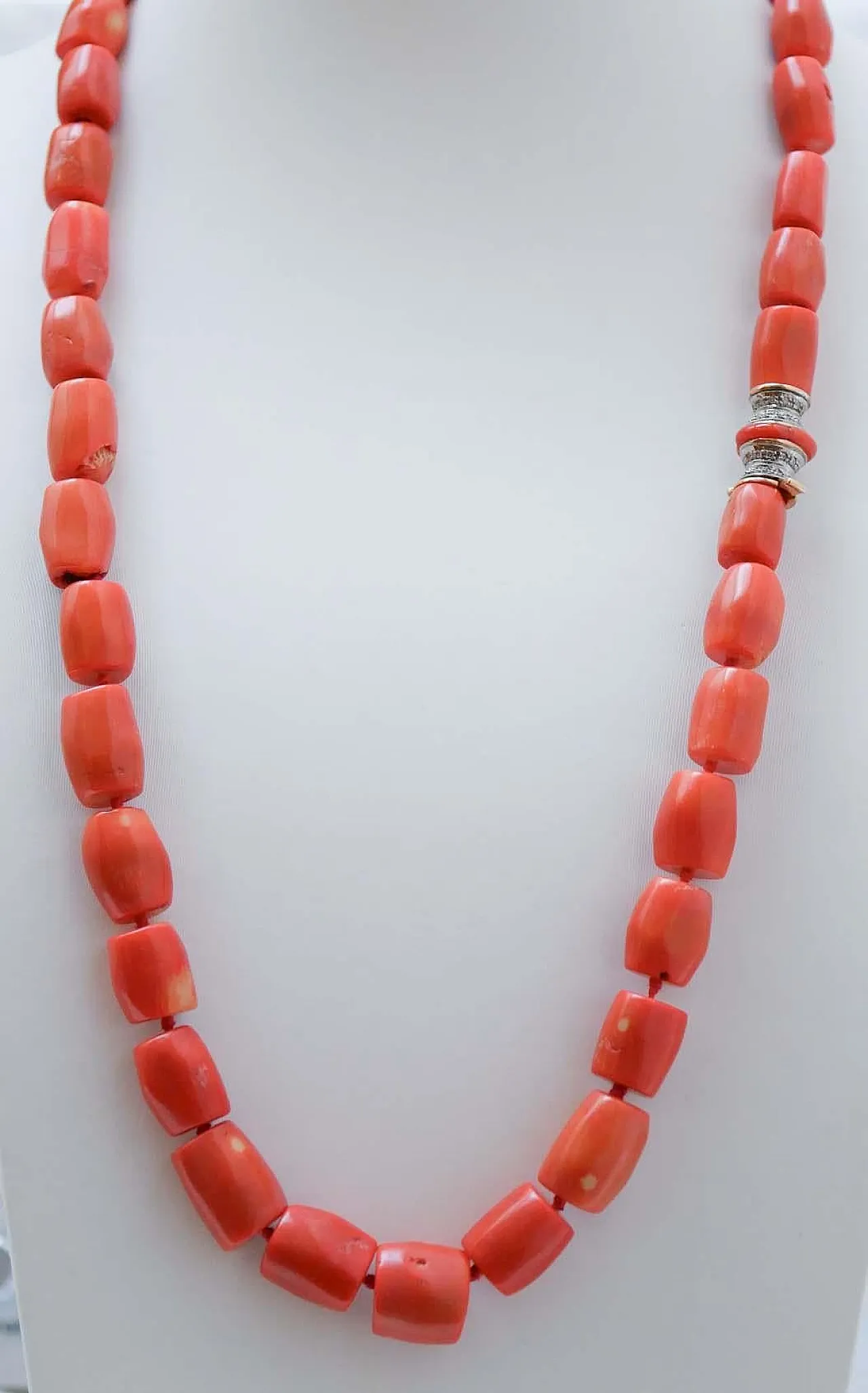 Coral, diamond, white gold and rose gold necklace, 1950s 2