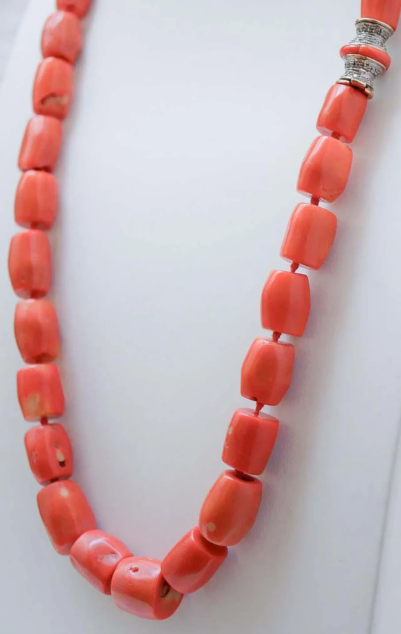 Coral, diamond, white gold and rose gold necklace, 1950s 3