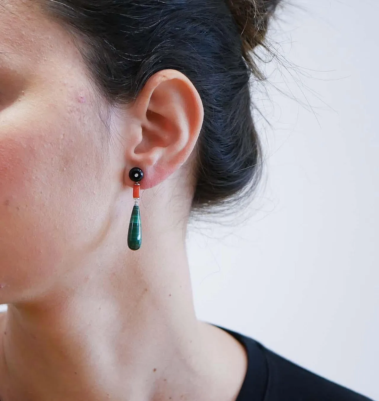 Earrings with onyx, coral, malakite, diamonds, platinum, 2000s 4