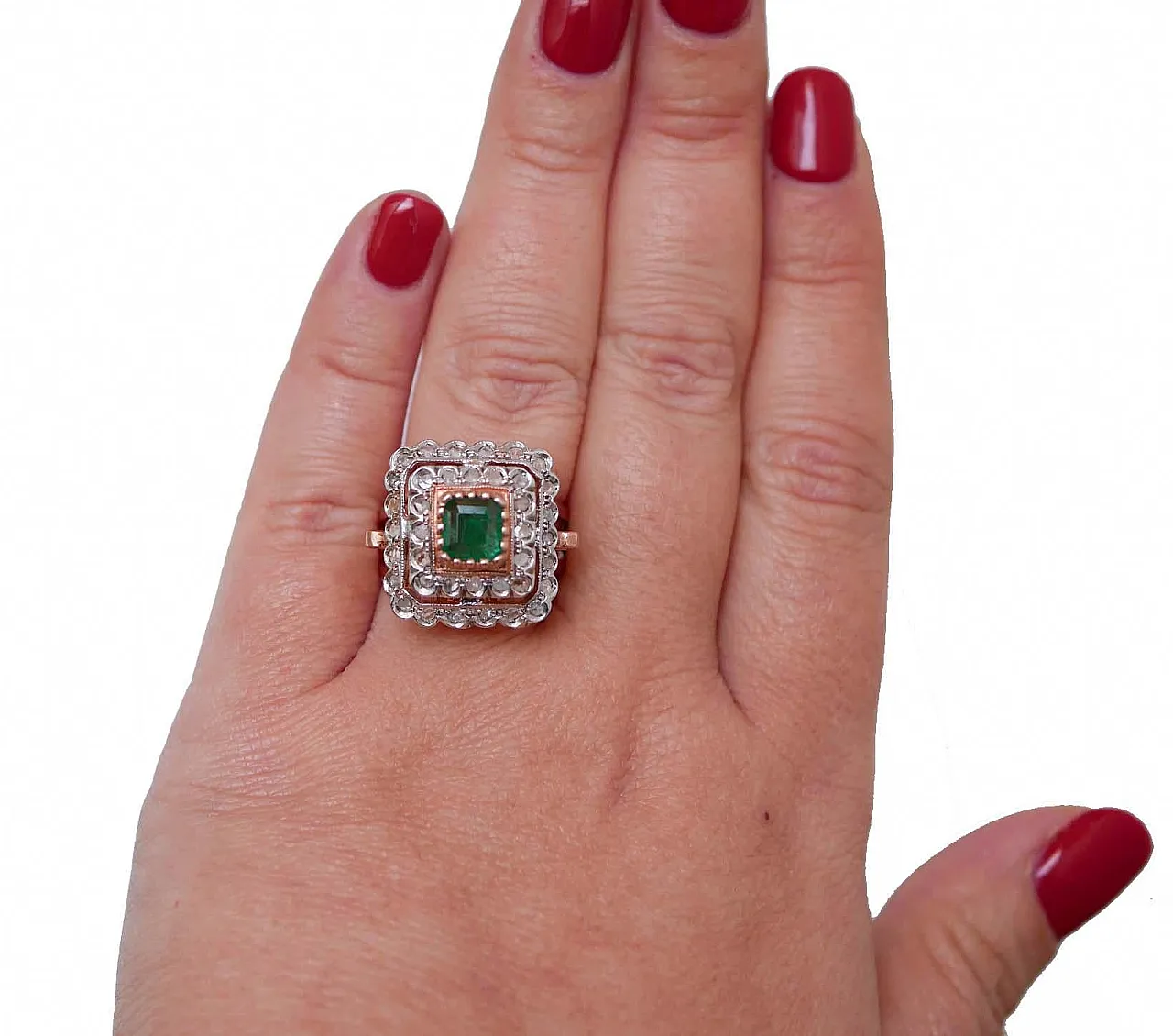 Anello con smeraldo, diamanti, oro rosa e argento, anni '60 4