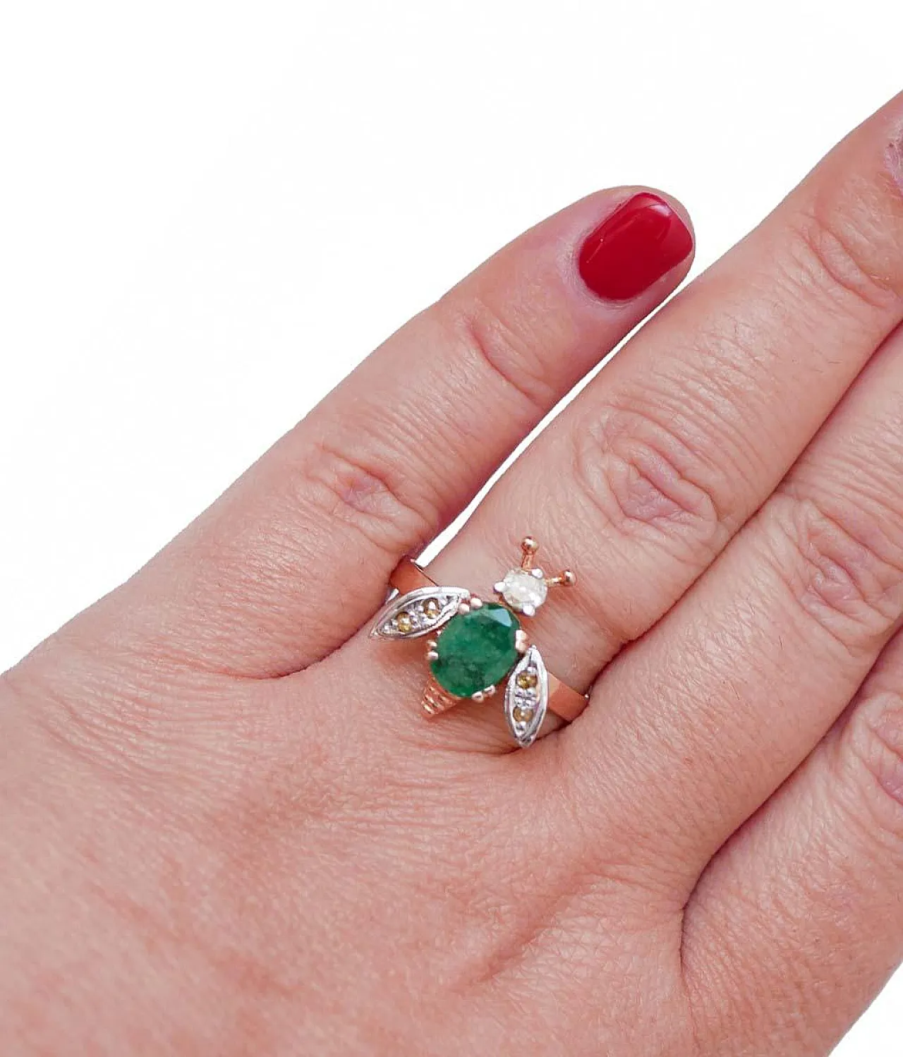 Anello con smeraldo, diamanti, oro rosa e argento, anni '70 5