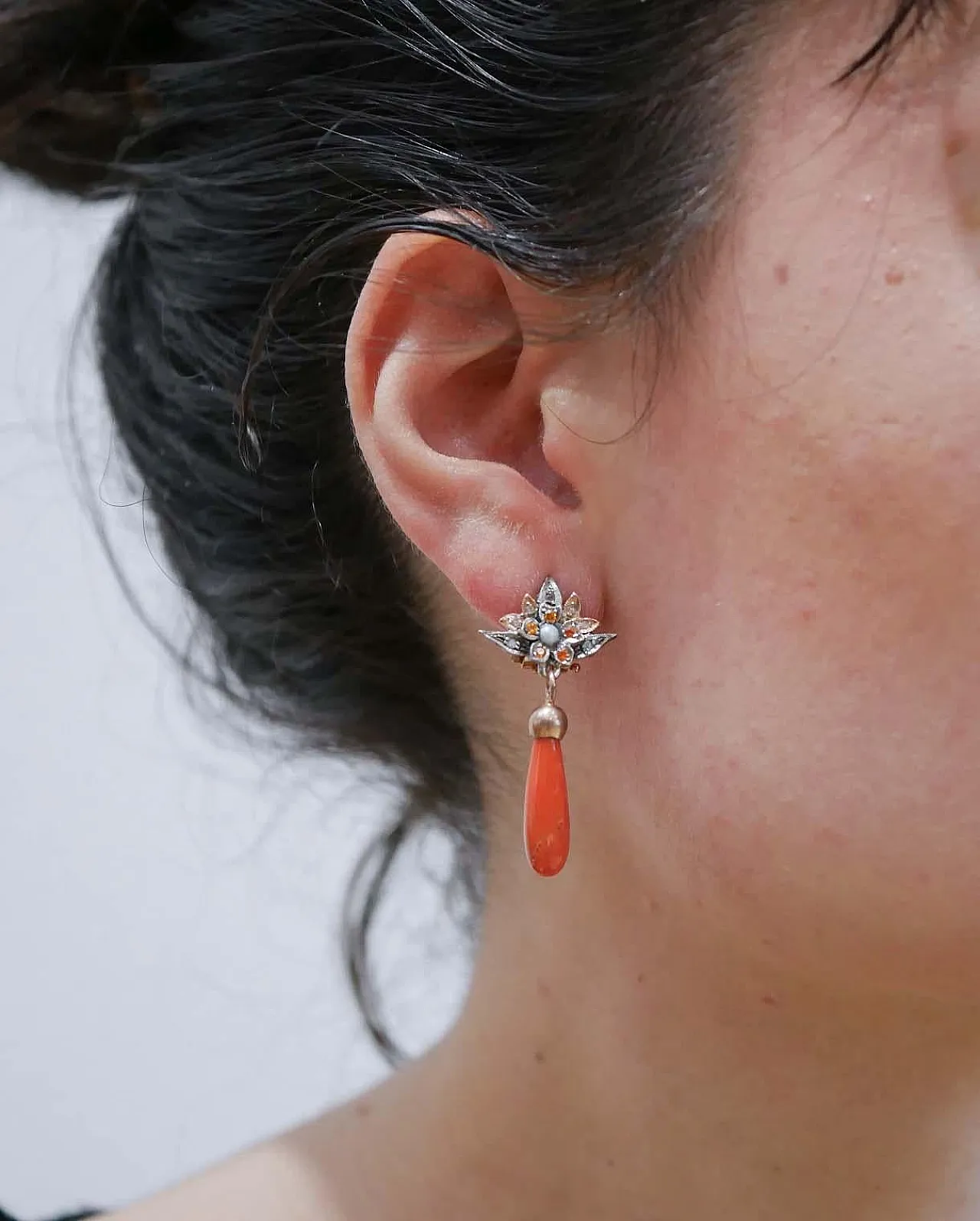 Earrings in coral, diamonds, stones, pearls, gold and silver, 1950s 4