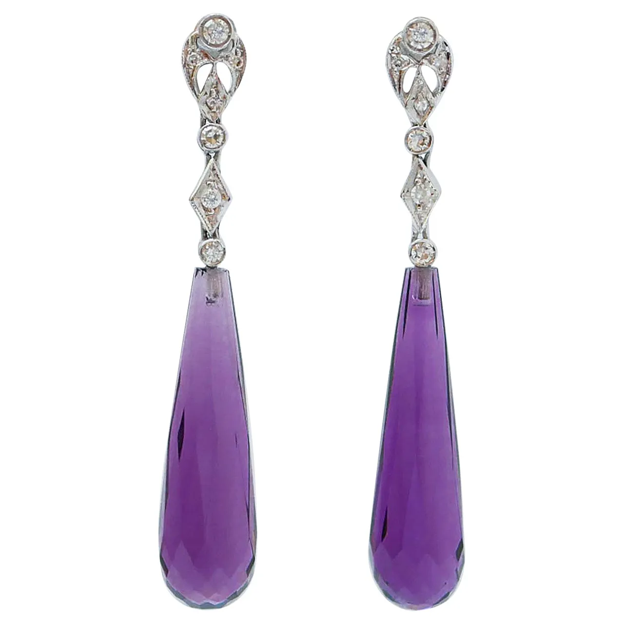 Amethysts, diamonds, 14 Karat white gold earrings, 1970s 1