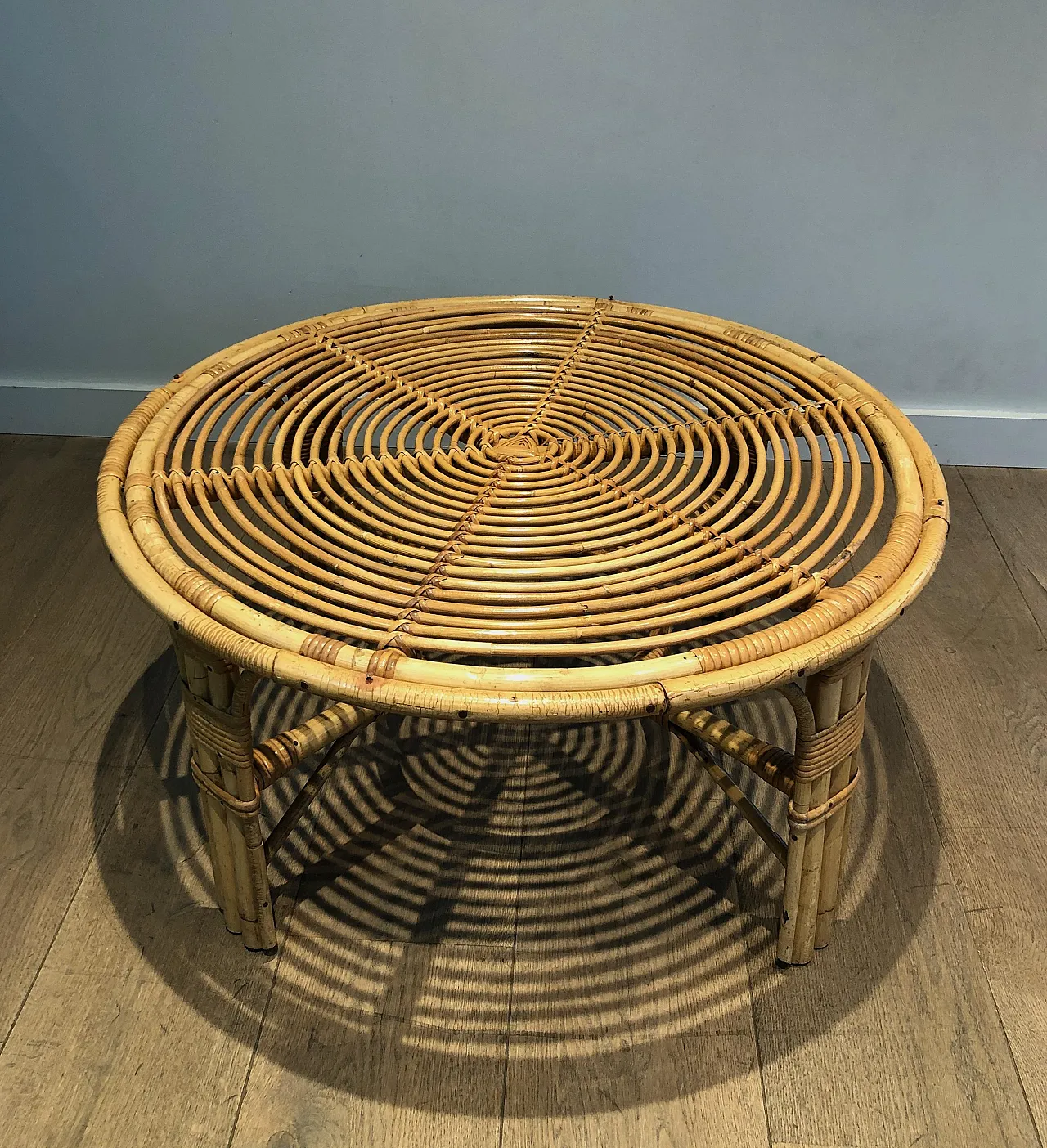 Round rattan coffee table, 1970s 5