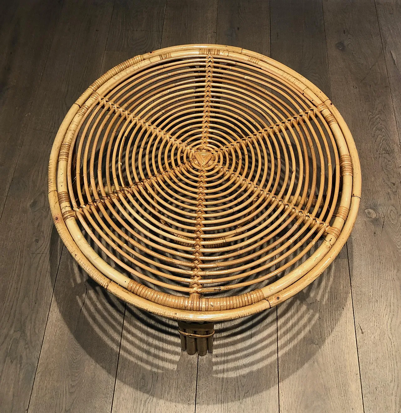 Round rattan coffee table, 1970s 6