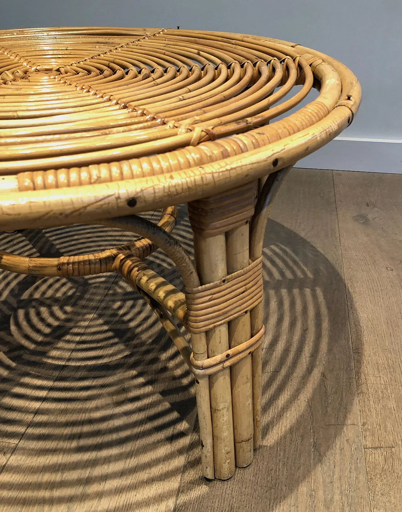 Round rattan coffee table, 1970s 13