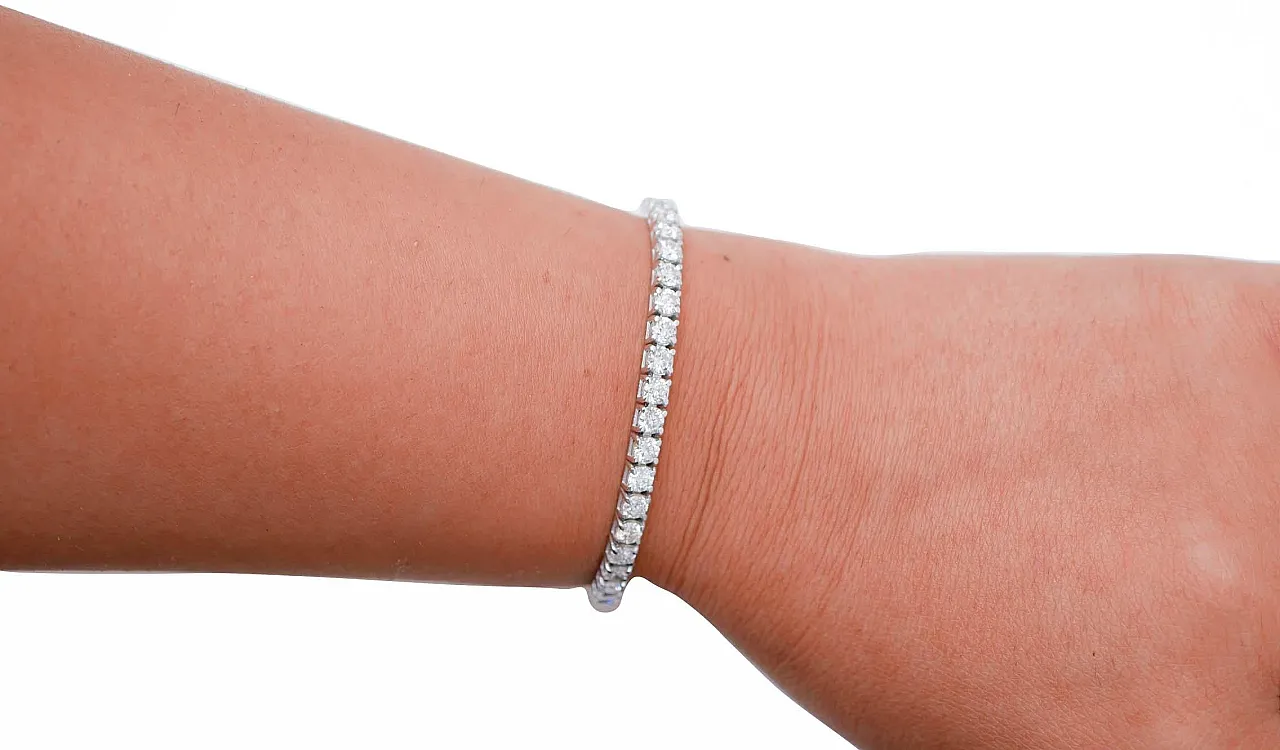 Bracciale da tennis in oro bianco 18 carati e diamanti, anni 2000 4