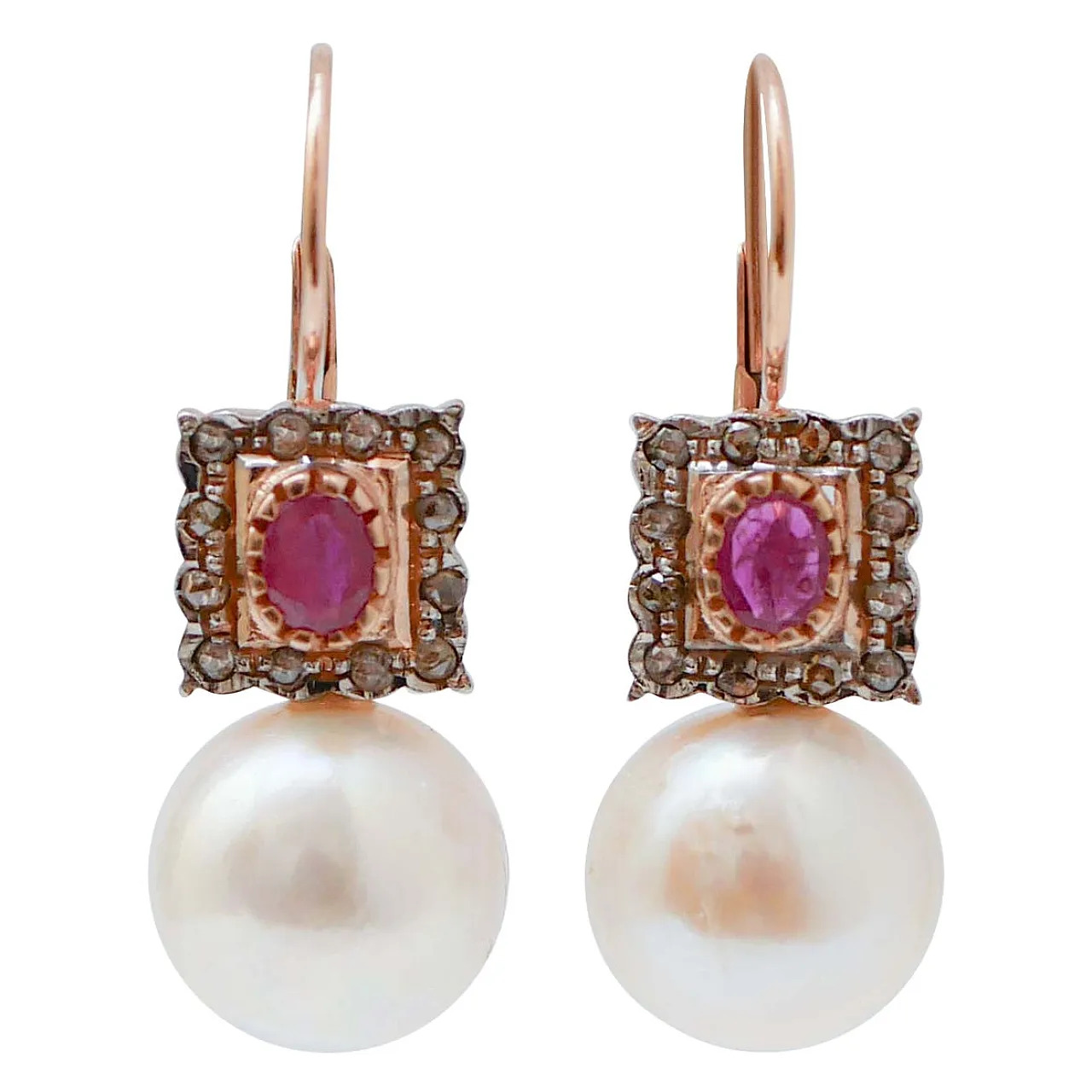Orecchini con perle, rubini, diamanti, oro e argento, anni 2000 1