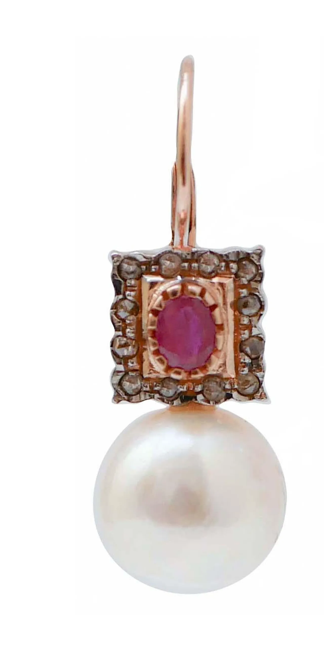 Orecchini con perle, rubini, diamanti, oro e argento, anni 2000 2