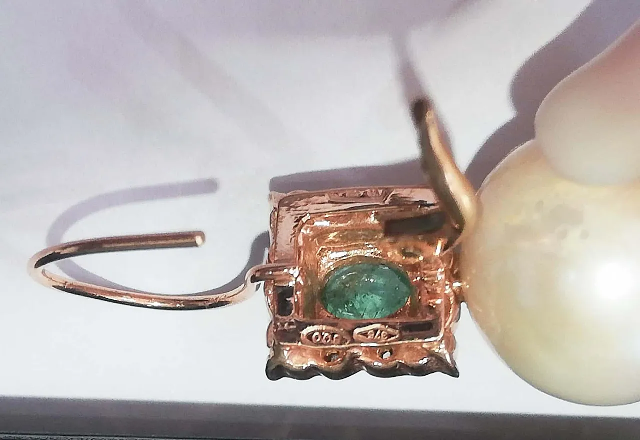 Orecchini con perle, smeraldi, diamanti, oro rosa e argento, anni 2000 6