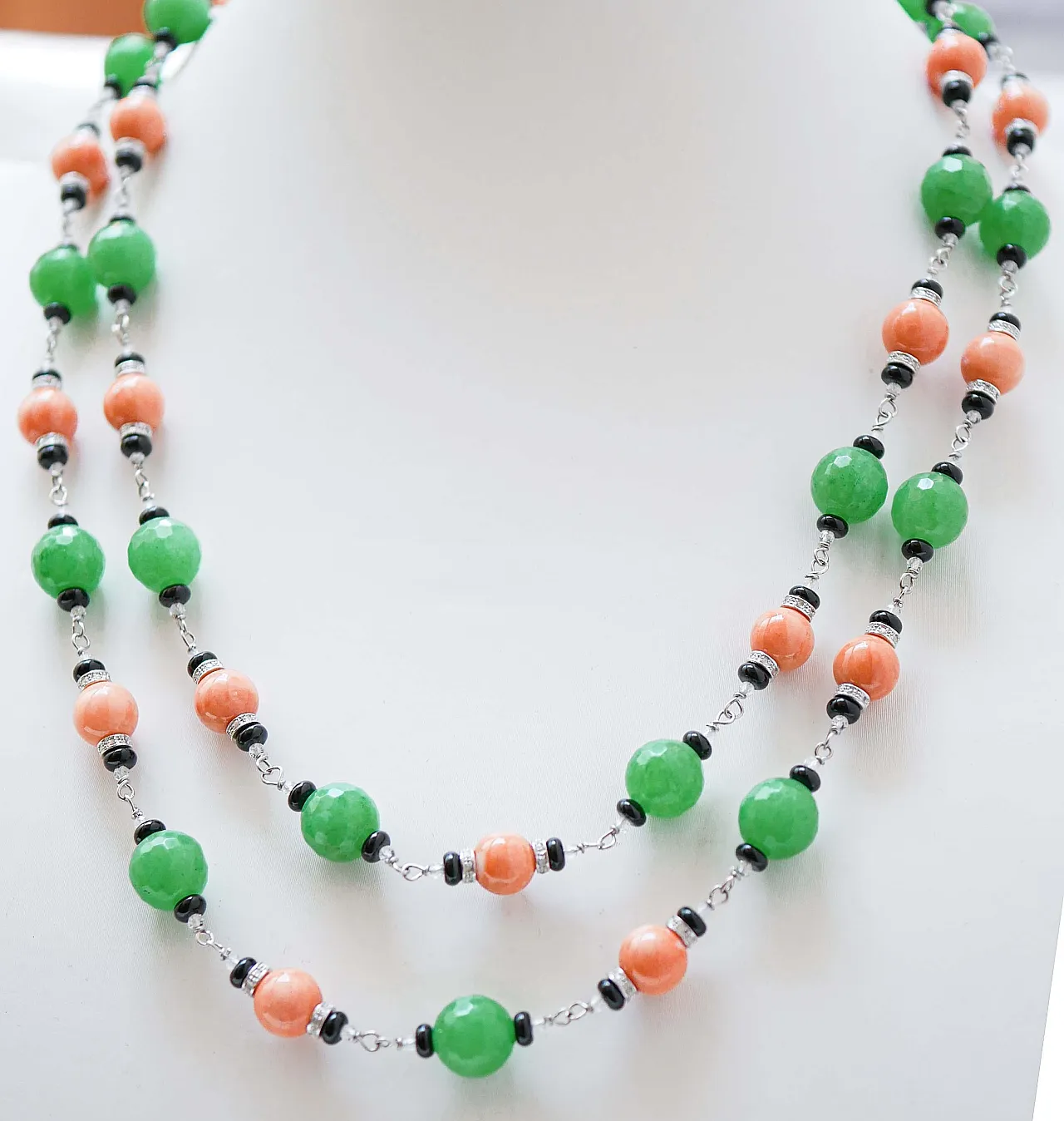 Necklace in gold, coral, onyx, jade, diamonds, crystal, 1970s 3